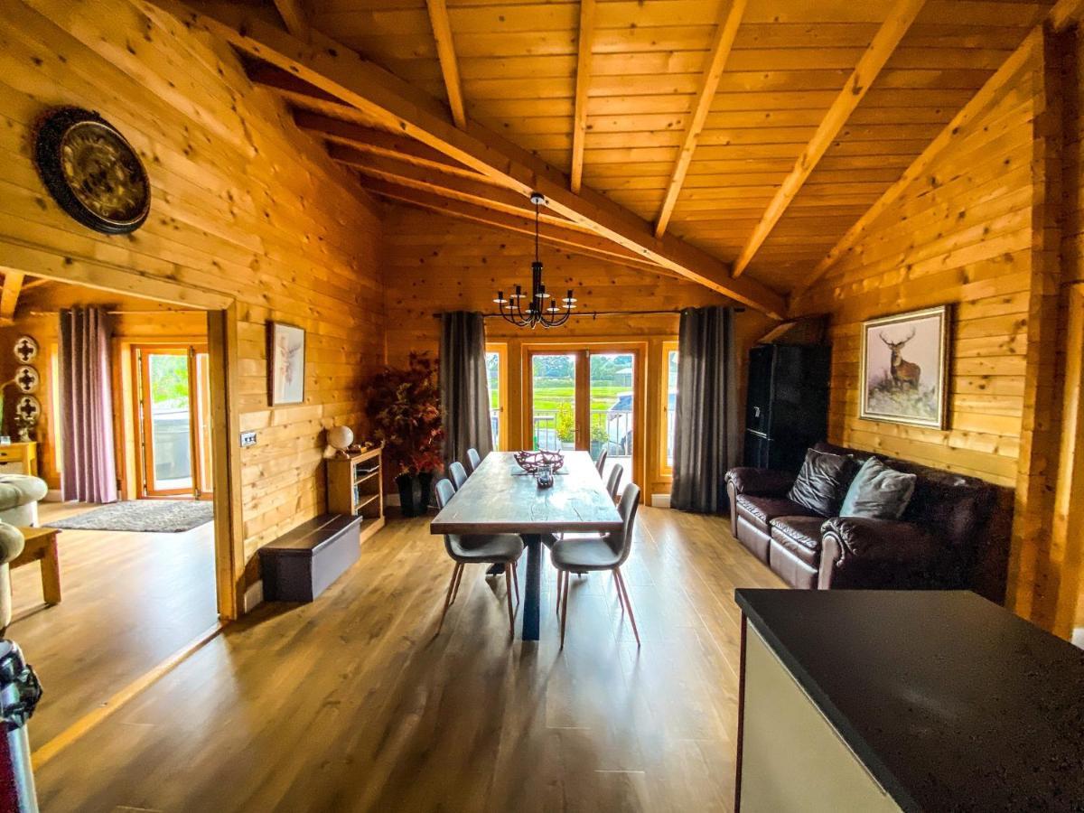 Beautiful 3-Bed Luxury Private Lodge In York Exterior photo